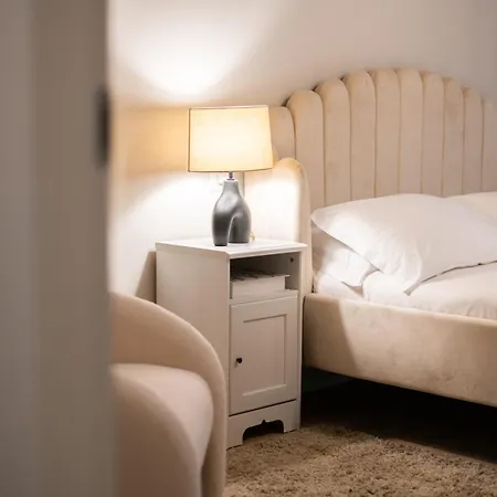 Regina - View Apartman *